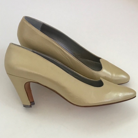 PHYLLIS POLAND Vintage Leather Heels Gold Pumps Gigi Women’s Size 8.5 - Picture 3 of 16